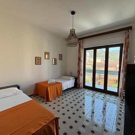 Archimede Lounge Apartment Cefalu Exterior photo